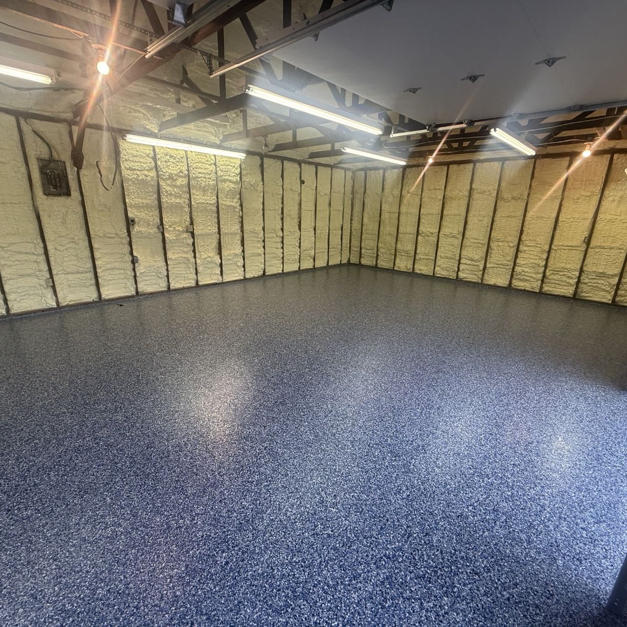 Shop building flake floor coating Missouri
