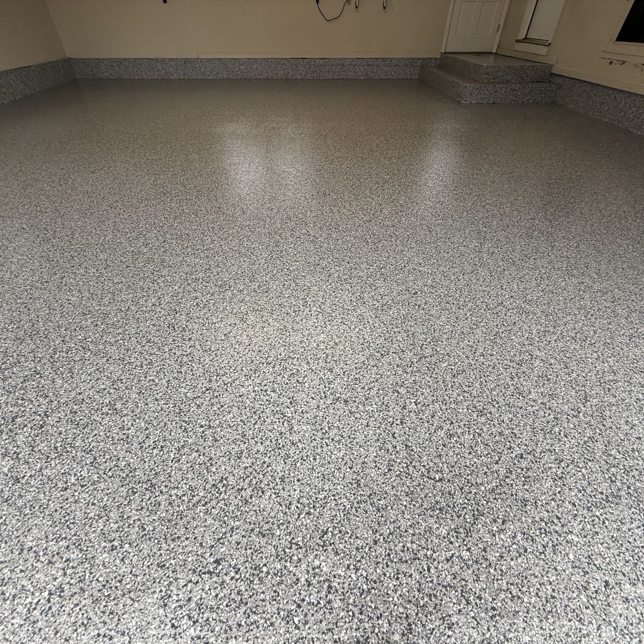 Medium gray flake garage floor coating Missouri