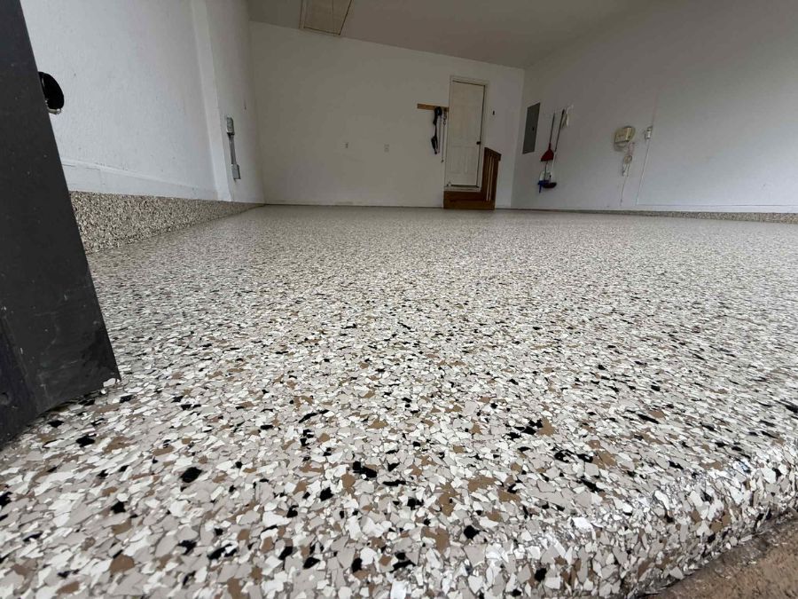 Polyaspartic flake floor coating Missouri garage — Ozarks Concrete Coatings Springfield